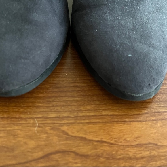 American Eagle Woman’s Boots - Picture 6 of 13